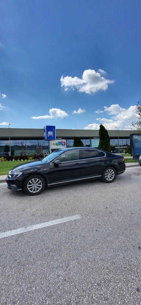 Skopje Aiport Taxi VW Passat Webp